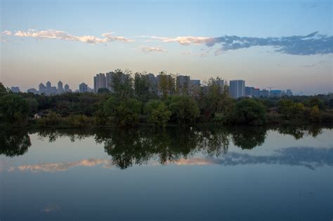 北海到武漢多少公里：這段旅程不僅是地理上的跨越，更是文化與風味的交融探索